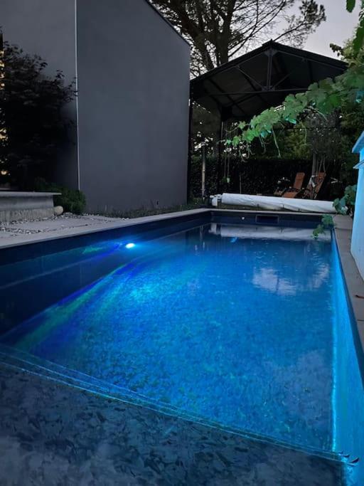 Villa Moderne Avec Piscine 阿尔比 外观 照片